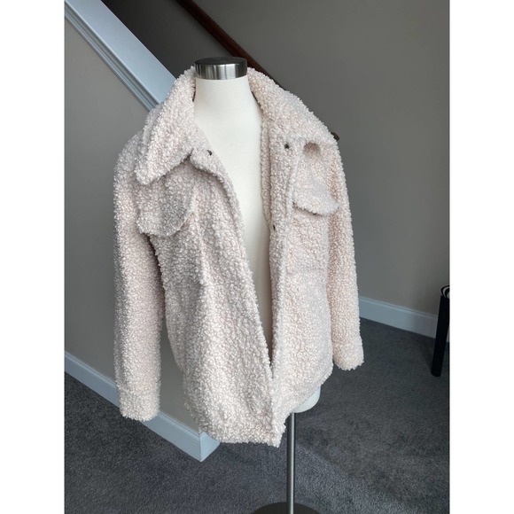Cream shearling shirt jacket, size small - Picture 7 of 9